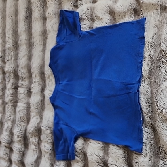 Mario shirt 6/7 size - Picture 2 of 2